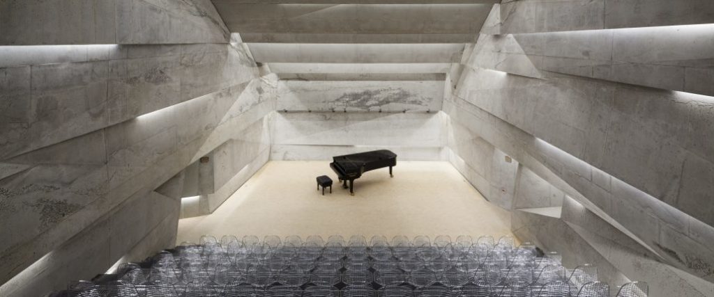 Salle de concert de Blaibach par Peter Haimerl